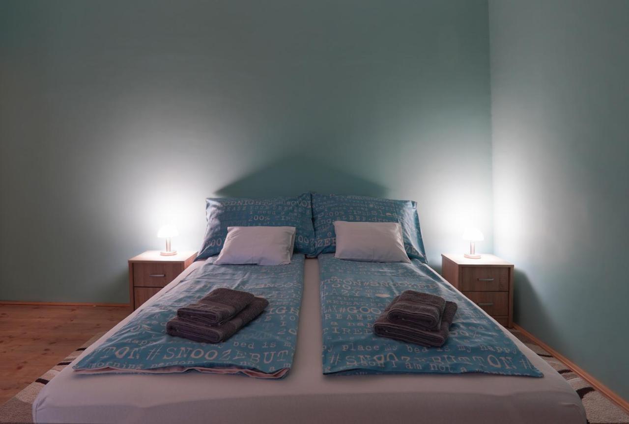 Dia Apartman Печ Экстерьер фото
