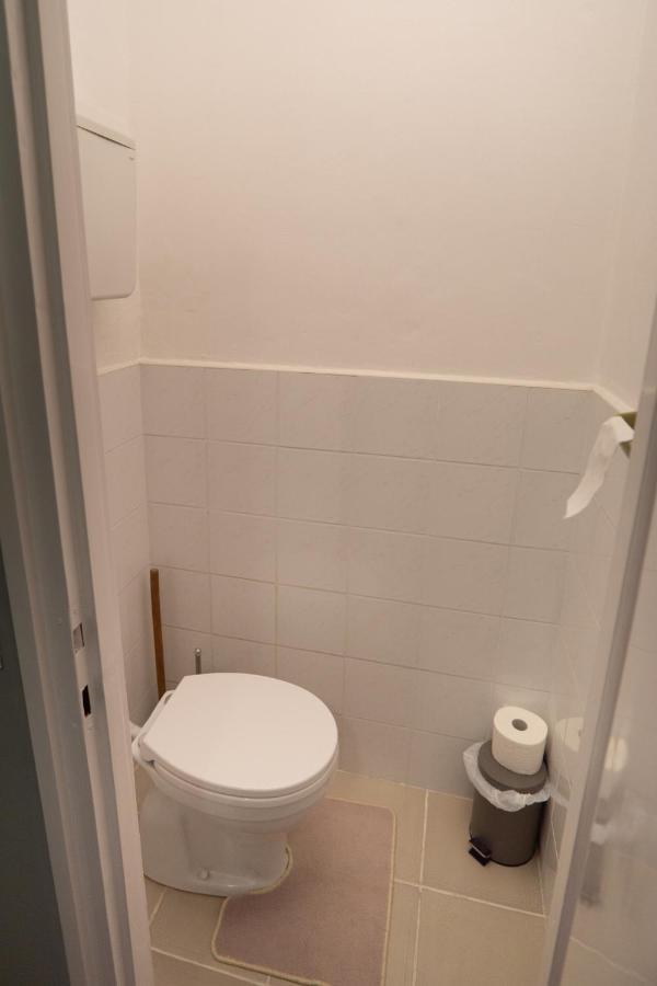 Dia Apartman Печ Экстерьер фото